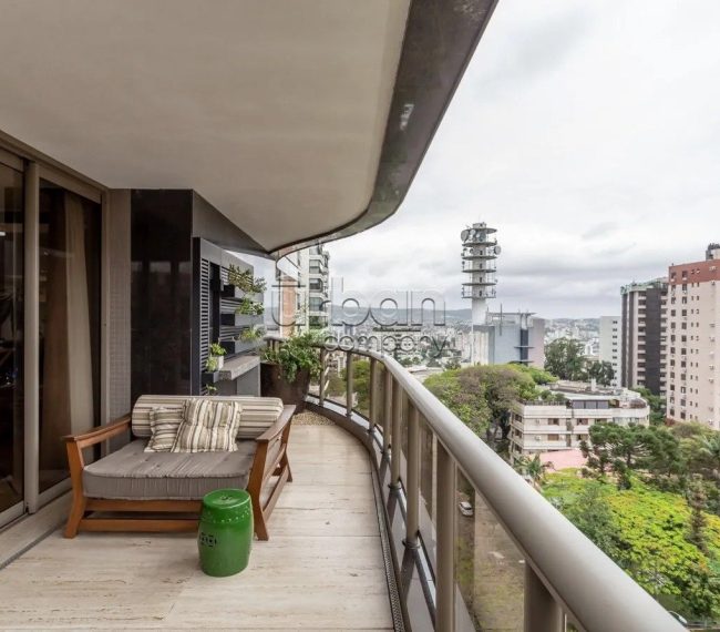 Apartamento com 396m², 3 quartos, 3 suítes, 4 vagas, no bairro Bela Vista em Porto Alegre