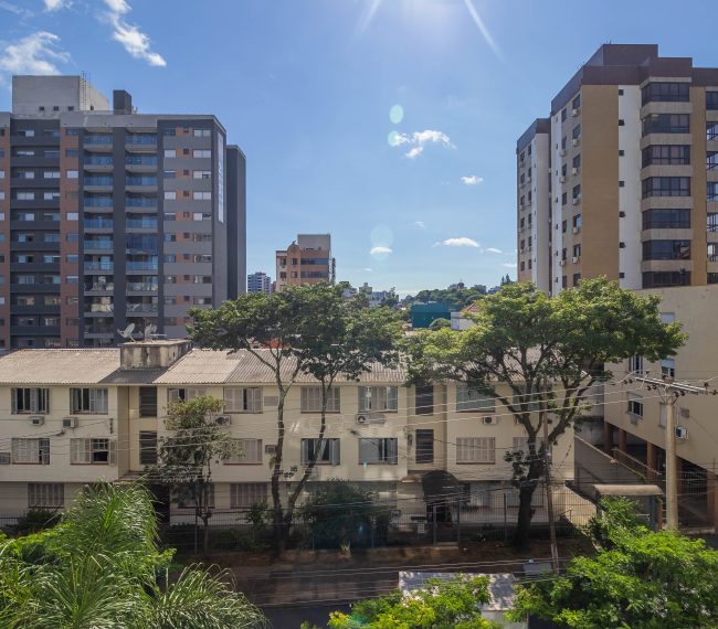 Apartamento com 107m², 3 quartos, 1 suíte, 2 vagas, no bairro Boa Vista em Porto Alegre