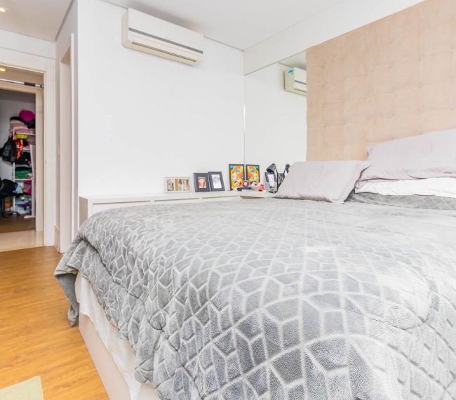 Apartamento com 112m², 3 quartos, 1 suíte, 2 vagas, no bairro Petrópolis em Porto Alegre