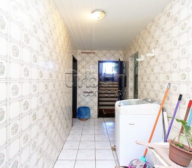 Casa com 252m², 3 quartos, 1 suíte, 2 vagas, no bairro Boa Vista em Porto Alegre