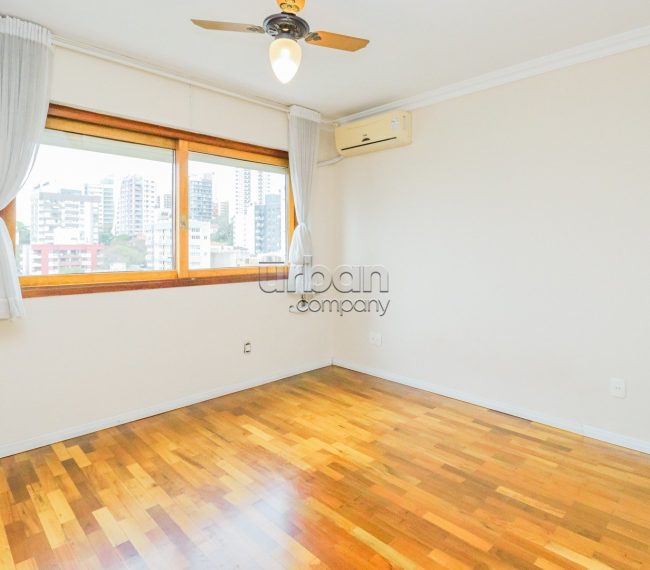 Apartamento com 111m², 3 quartos, 1 suíte, 1 vaga, no bairro Petrópolis em Porto Alegre