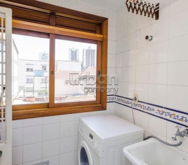 Apartamento com 78m², 2 quartos, 1 suíte, 1 vaga, no bairro Santa Cecília em Porto Alegre