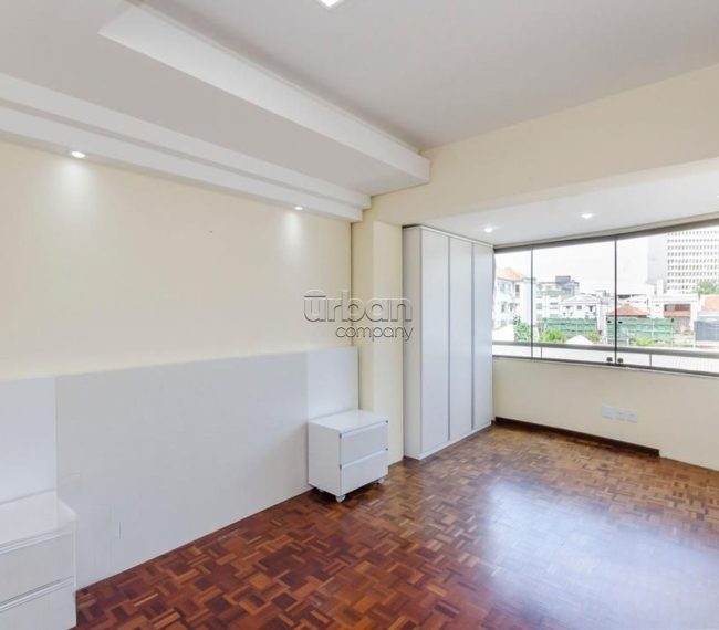 Apartamento com 78m², 2 quartos, 1 suíte, 1 vaga, no bairro Santa Cecília em Porto Alegre