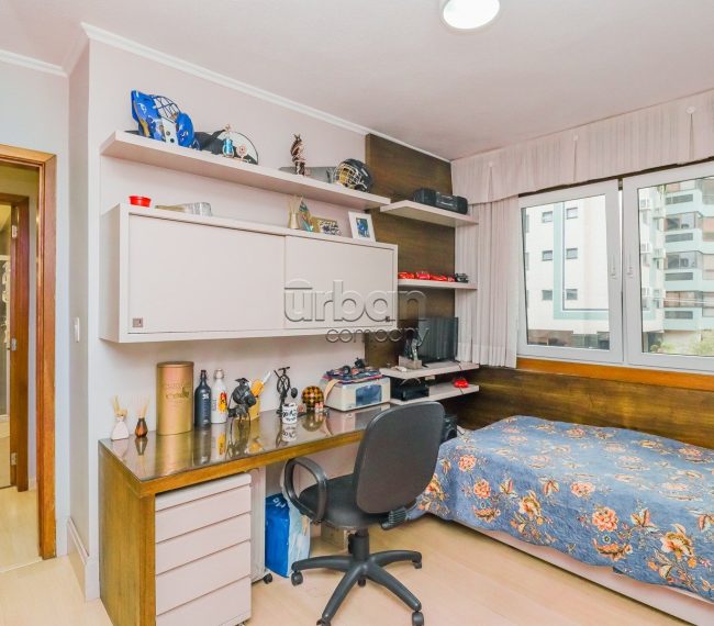 Apartamento com 126m², 3 quartos, 1 suíte, 2 vagas, no bairro Higienópolis em Porto Alegre