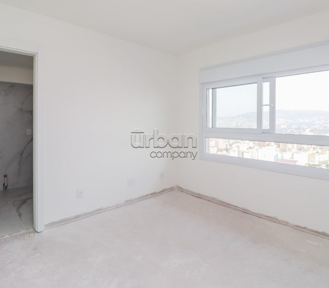 Apartamento com 130m², 3 quartos, 1 suíte, 2 vagas, no bairro Petrópolis em Porto Alegre