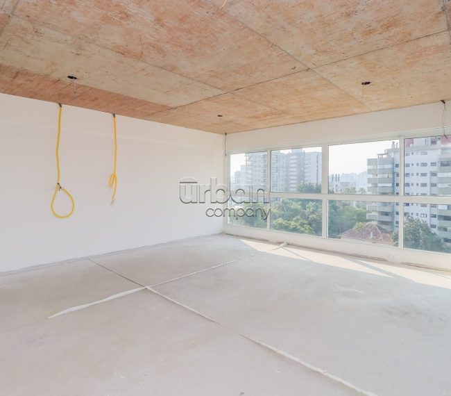 Apartamento com 130m², 3 quartos, 1 suíte, 2 vagas, no bairro Petrópolis em Porto Alegre