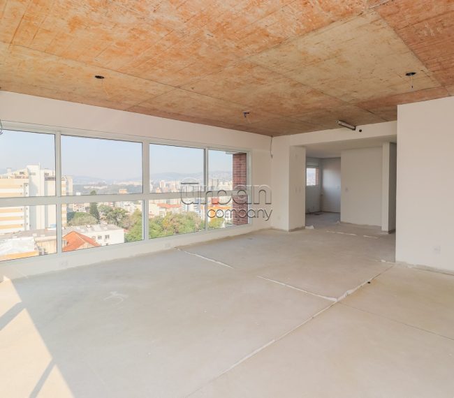 Apartamento com 130m², 3 quartos, 1 suíte, 2 vagas, no bairro Petrópolis em Porto Alegre