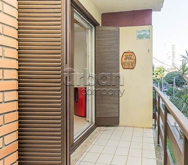 Apartamento com 109m², 3 quartos, 1 suíte, 2 vagas, no bairro Bela Vista em Porto Alegre