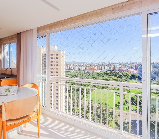 Apartamento com 148m², 3 quartos, 3 suítes, 2 vagas, no bairro Jardim Europa em Porto Alegre