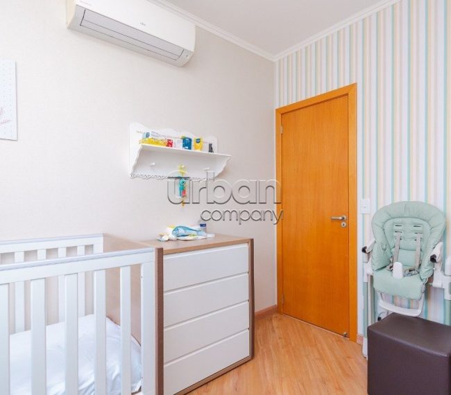 Apartamento com 94m², 3 quartos, 1 suíte, 1 vaga, no bairro Menino Deus em Porto Alegre