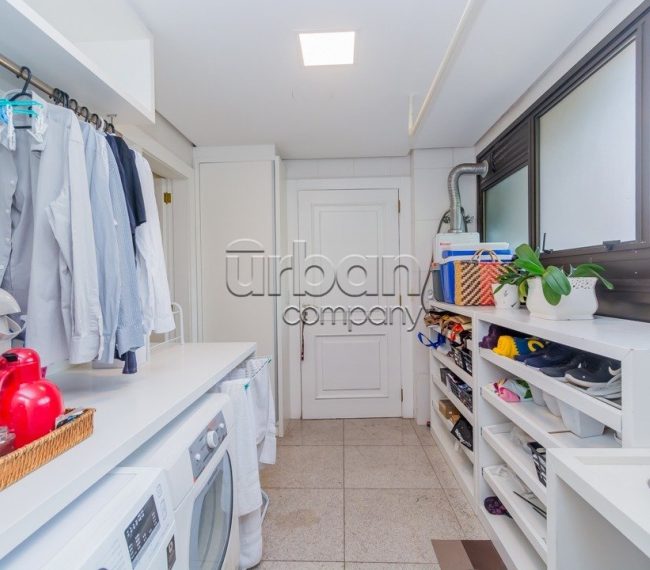 Apartamento com 257m², 3 quartos, 3 suítes, 3 vagas, no bairro Bela Vista em Porto Alegre