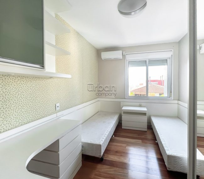 Apartamento com 105m², 3 quartos, 1 suíte, 2 vagas, no bairro Petrópolis em Porto Alegre