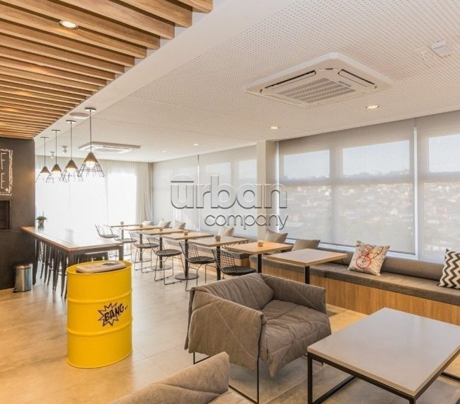 Loft com 37m², 1 quarto, 1 vaga, no bairro Azenha em Porto Alegre