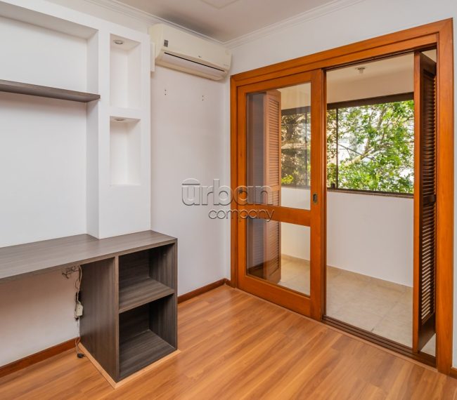 Apartamento com 112m², 3 quartos, 1 suíte, 2 vagas, no bairro Jardim Planalto em Porto Alegre