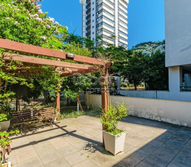 Apartamento com 65m², 2 quartos, 1 suíte, 1 vaga, no bairro Petrópolis em Porto Alegre