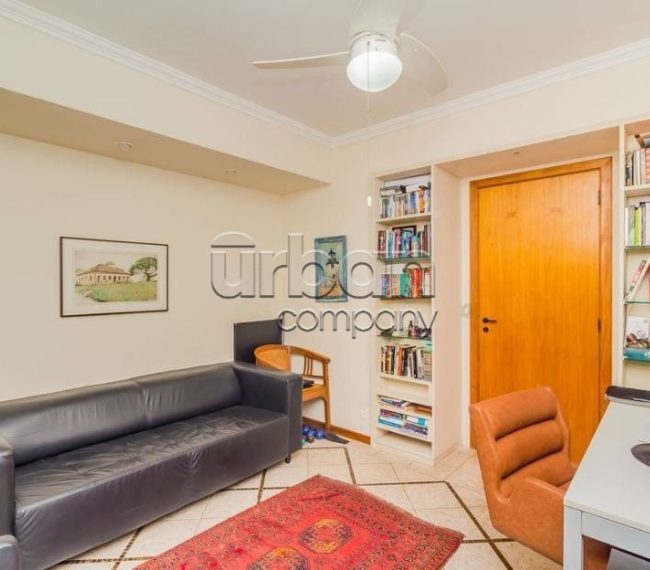 Apartamento com 140m², 3 quartos, 1 suíte, 2 vagas, no bairro Rio Branco em Porto Alegre