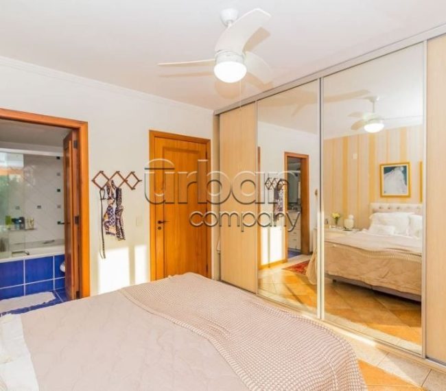 Apartamento com 140m², 3 quartos, 1 suíte, 2 vagas, no bairro Rio Branco em Porto Alegre