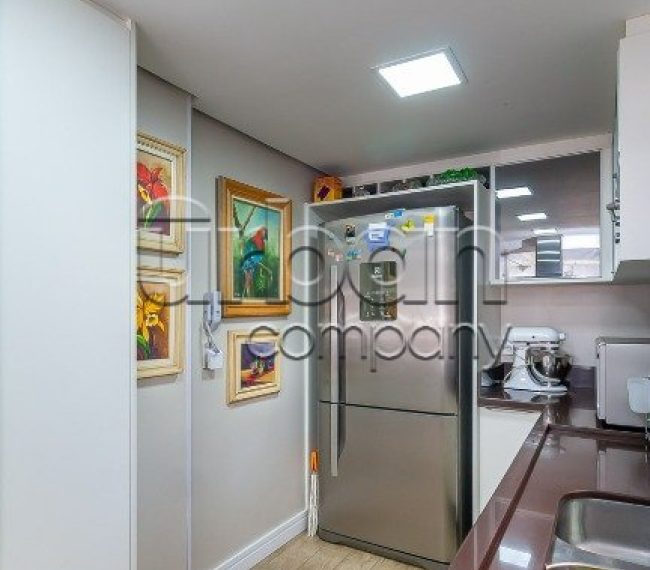 Apartamento com 123m², 3 quartos, 1 suíte, 2 vagas, no bairro Rio Branco em Porto Alegre