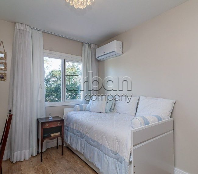 Apartamento com 123m², 3 quartos, 1 suíte, 2 vagas, no bairro Rio Branco em Porto Alegre