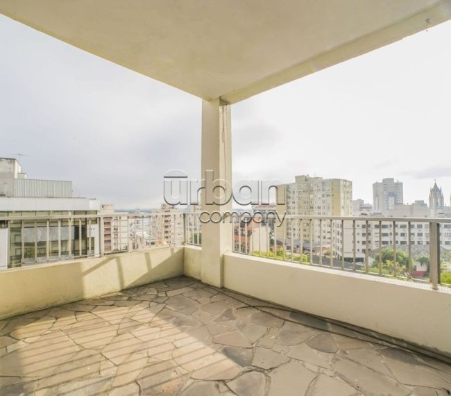 Apartamento com 133m², 3 quartos, 1 suíte, 2 vagas, no bairro Moinhos de Vento em Porto Alegre