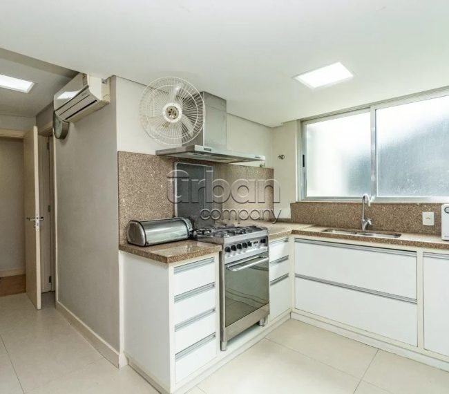 Apartamento com 173m², 3 quartos, 1 suíte, 1 vaga, no bairro Moinhos de Vento em Porto Alegre