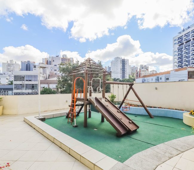 Apartamento com 90m², 3 quartos, 1 suíte, 1 vaga, no bairro Santa Cecilia em Porto Alegre