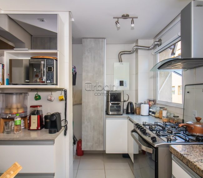 Apartamento com 82m², 2 quartos, 1 suíte, 1 vaga, no bairro Santana em Porto Alegre