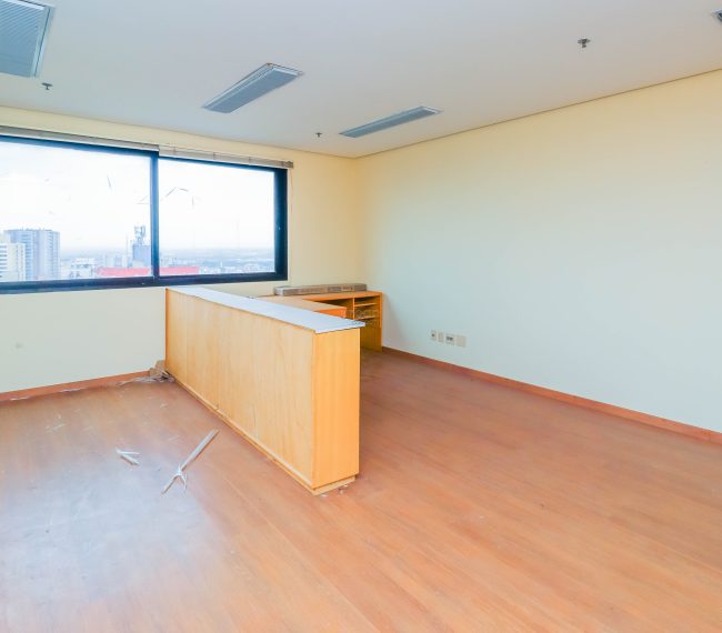 Sala com 30m², 1 vaga, no bairro Higienópolis em Porto Alegre