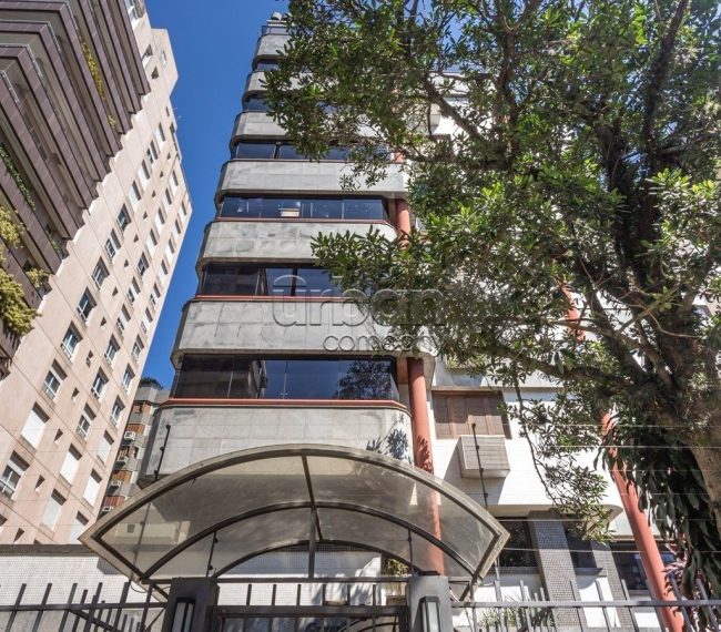 Apartamento com 161m², 3 quartos, 1 suíte, 2 vagas, no bairro Auxiliadora em Porto Alegre