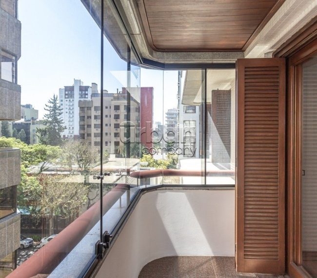 Apartamento com 161m², 3 quartos, 1 suíte, 2 vagas, no bairro Auxiliadora em Porto Alegre