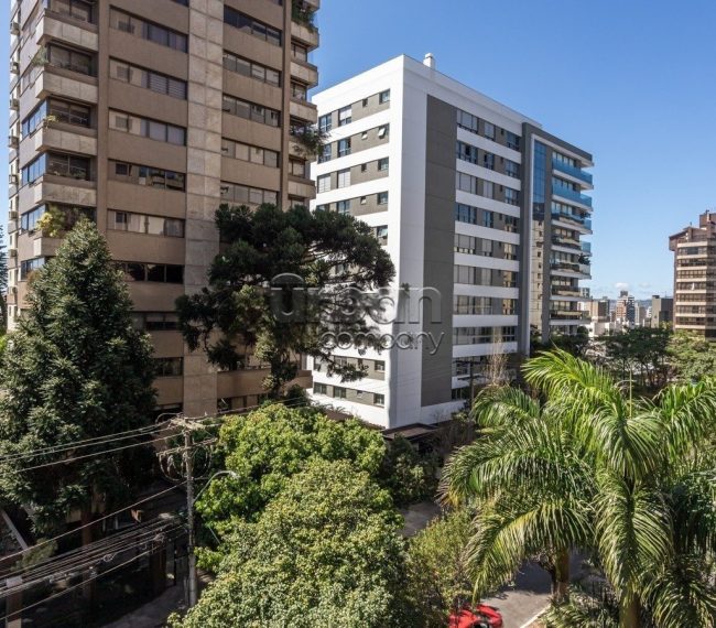 Apartamento com 161m², 3 quartos, 1 suíte, 2 vagas, no bairro Auxiliadora em Porto Alegre