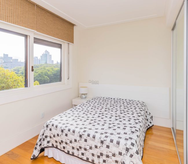 Apartamento com 279m², 3 quartos, 3 suítes, 3 vagas, no bairro Rio Branco em Porto Alegre