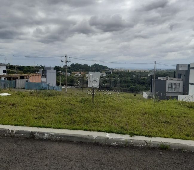 Terreno com 151m², no bairro Verdes Campos em Porto Alegre