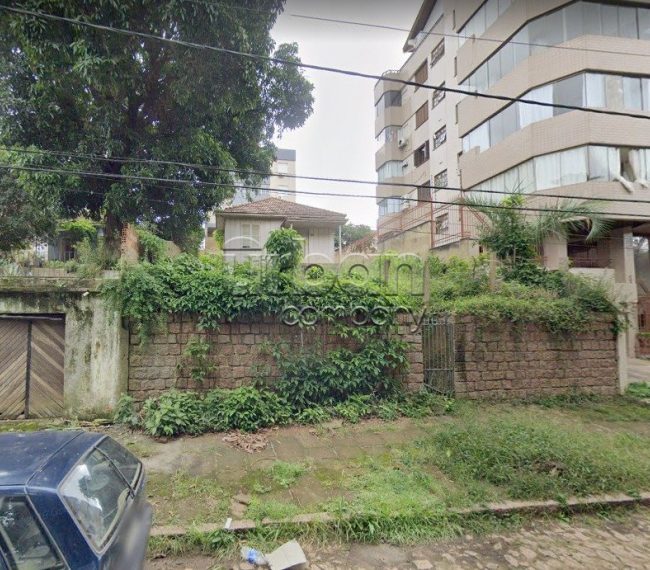 Terreno com 450m², no bairro Vila Ipiranga em Porto Alegre