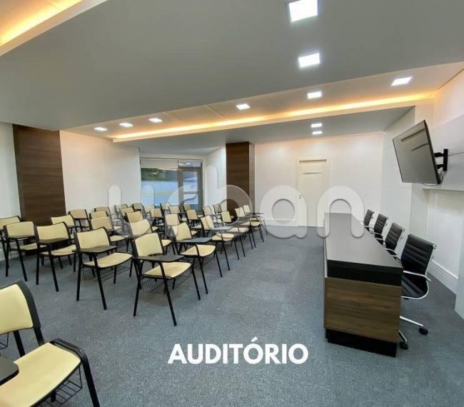 Sala com 65m², no bairro Rio Branco em Porto Alegre