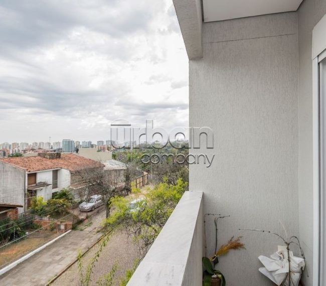 Casa com 624m², 3 quartos, 3 suítes, 12 vagas, no bairro Três Figueiras em Porto Alegre