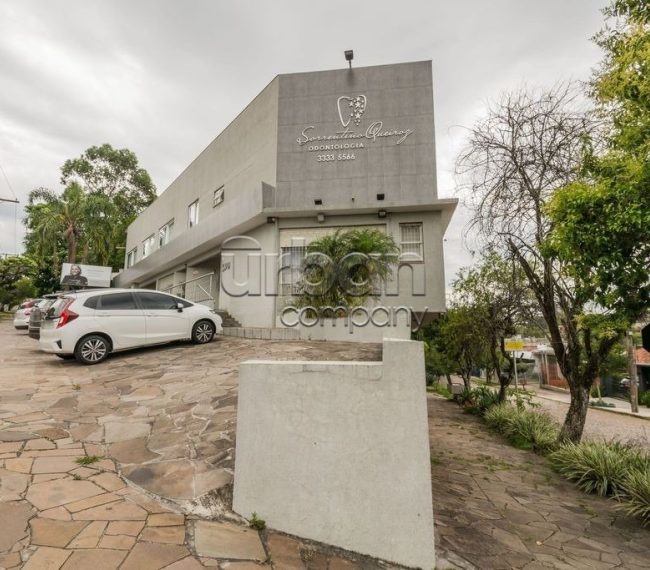 Casa com 624m², 3 quartos, 3 suítes, 12 vagas, no bairro Três Figueiras em Porto Alegre