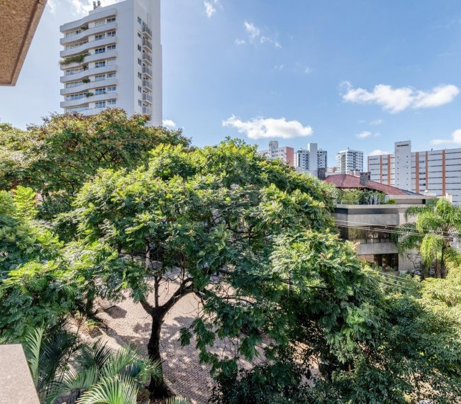 Apartamento Garden com 264m², 3 quartos, 3 suítes, 3 vagas, no bairro Auxiliadora em Porto Alegre