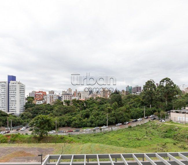 Apartamento com 99m², 3 quartos, 1 suíte, 2 vagas, no bairro Petrópolis em Porto Alegre