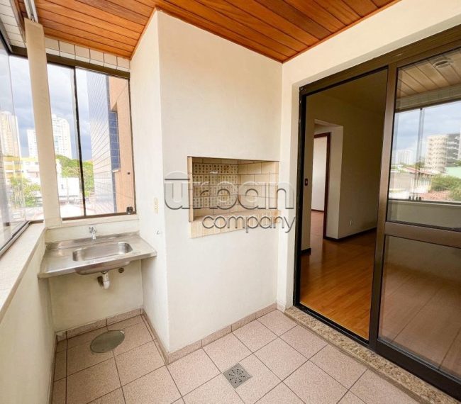 Apartamento com 59m², 2 quartos, 1 vaga, no bairro Vila Ipiranga em Porto Alegre