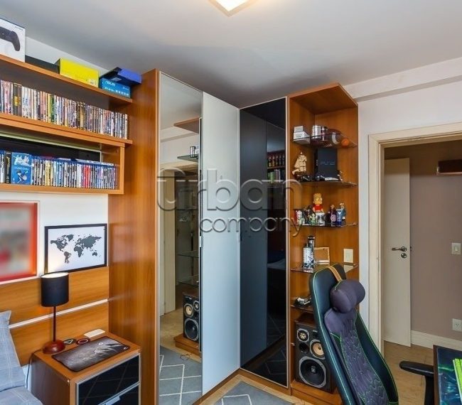 Apartamento com 157m², 3 quartos, 3 suítes, 2 vagas, no bairro Rio Branco em Porto Alegre