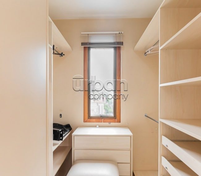 Apartamento com 126m², 3 quartos, 1 suíte, 2 vagas, no bairro Higienópolis em Porto Alegre