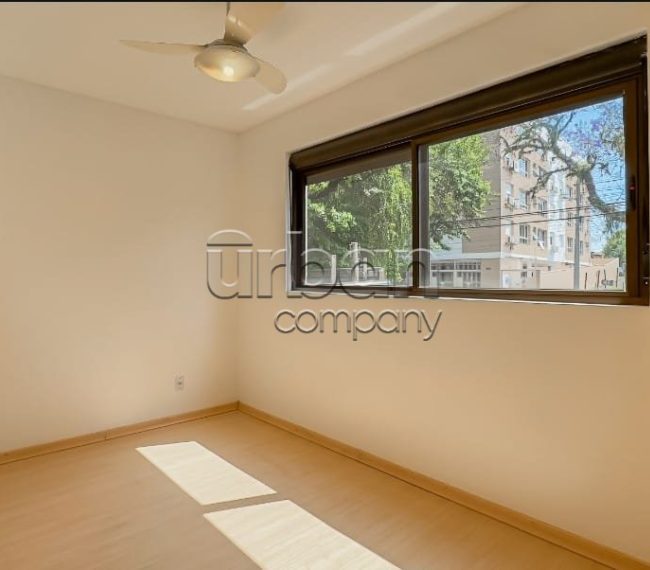 Apartamento com 85m², 2 quartos, 1 suíte, 1 vaga, no bairro Jardim Floresta em Porto Alegre