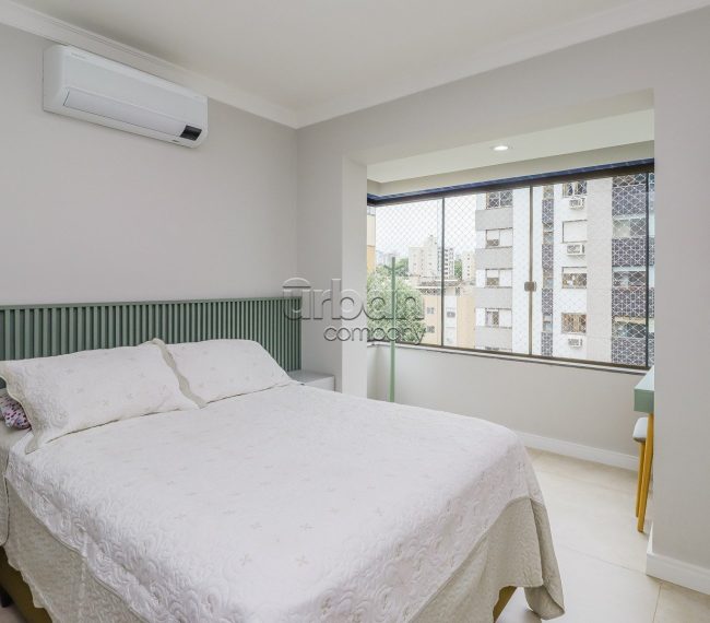 Apartamento com 97m², 3 quartos, 1 suíte, 2 vagas, no bairro Boa Vista em Porto Alegre