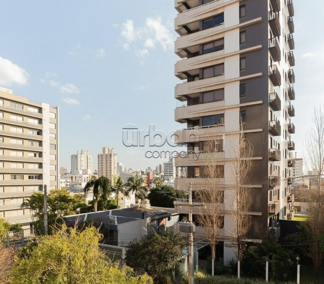 Apartamento com 93m², 2 quartos, 1 suíte, 1 vaga, no bairro Petrópolis em Porto Alegre