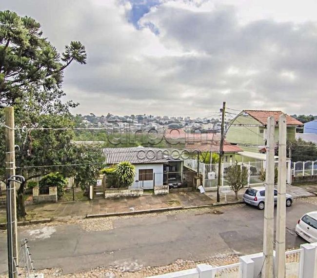 Casa com 144m², 2 quartos, 2 vagas, no bairro Jardim Itu-Sabará em Porto Alegre