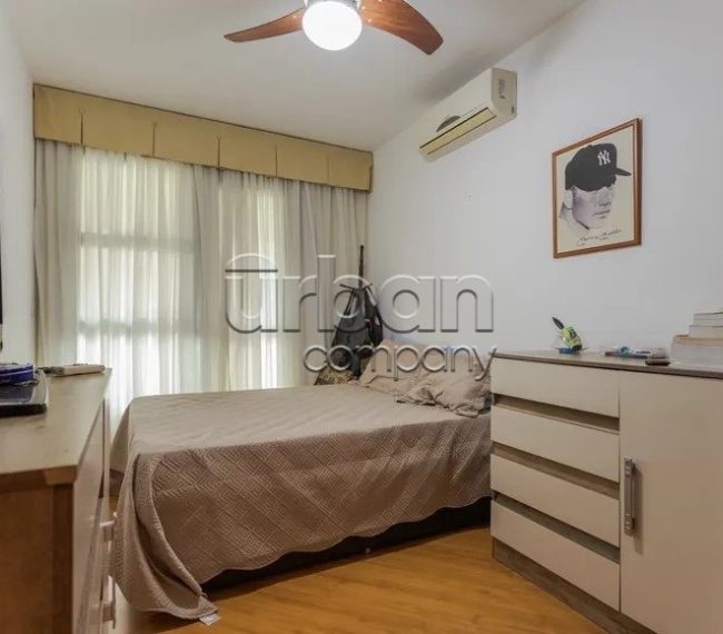 Cobertura com 206m², 3 quartos, 1 suíte, 1 vaga, no bairro Petrópolis em Porto Alegre