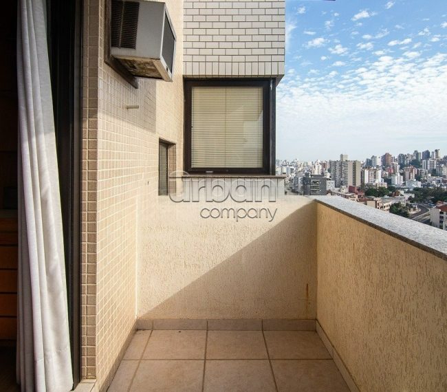 Cobertura com 266m², 4 quartos, 1 suíte, 3 vagas, no bairro Petrópolis em Porto Alegre