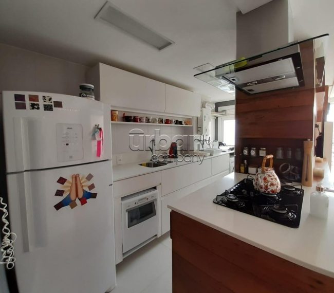 Apartamento com 62m², 2 quartos, 1 suíte, 1 vaga, no bairro Passo da Areia em Porto Alegre