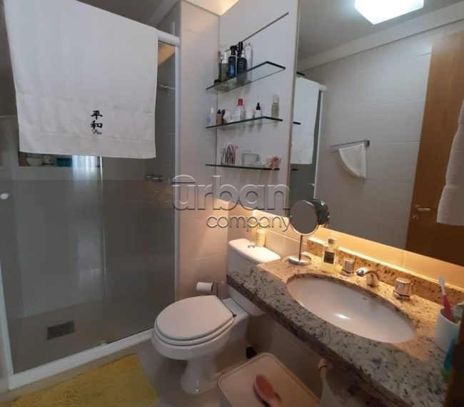 Apartamento com 62m², 2 quartos, 1 suíte, 1 vaga, no bairro Passo da Areia em Porto Alegre